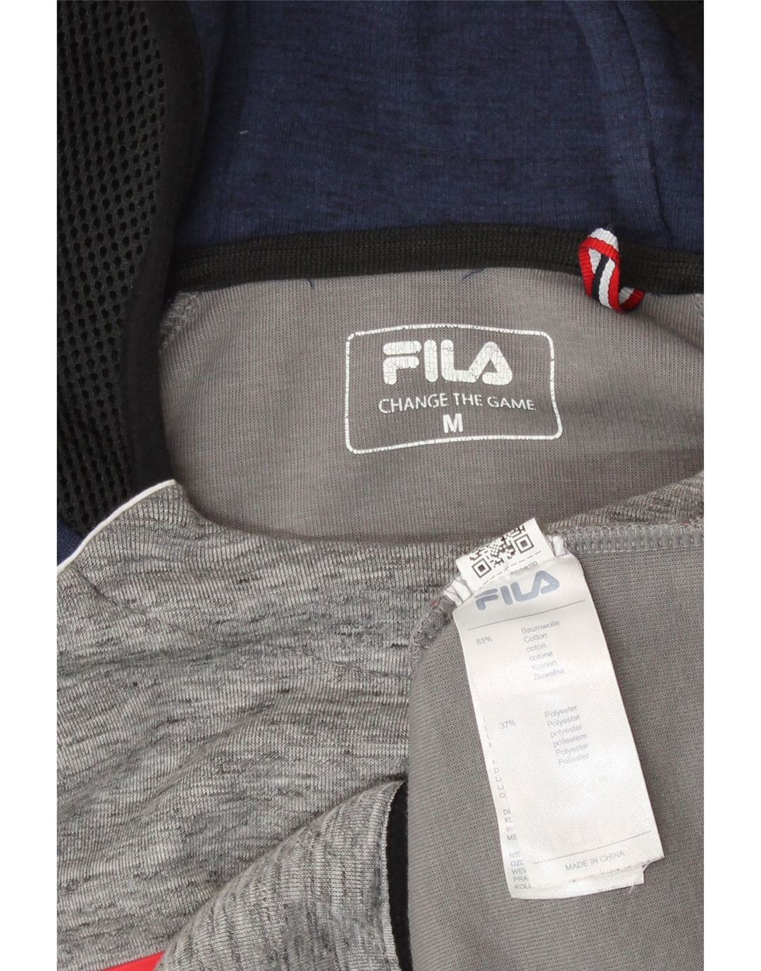 Pulover Fila pentru bărbați cu capota, gri mediu, bumbac color bloc