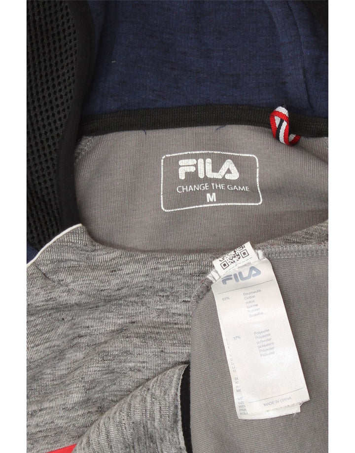 Pulover Fila pentru bărbați cu capota, gri mediu, bumbac color bloc