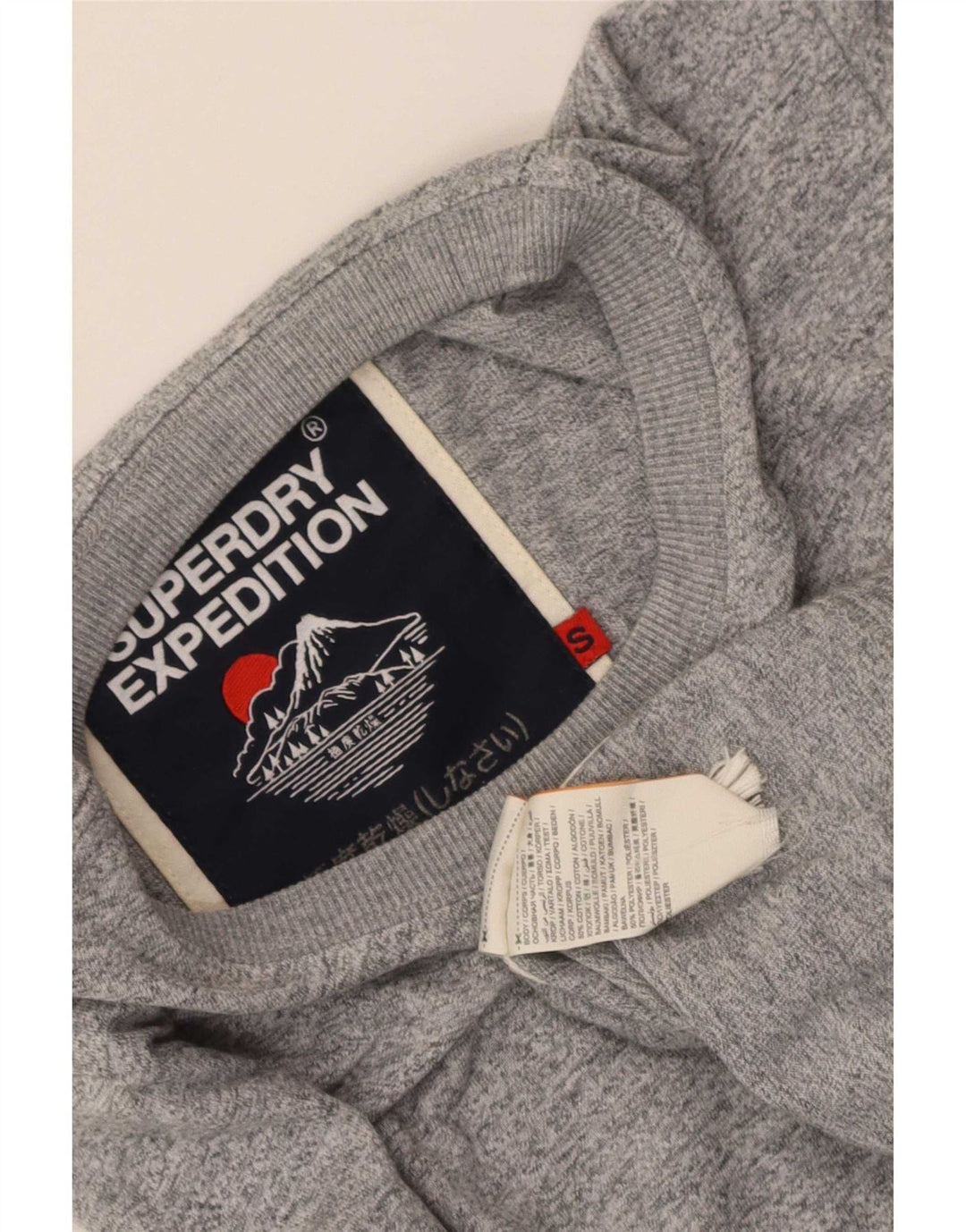 Top grafic pentru bărbați Superdry cu mânecă lungă, bumbac cu pete gri mic