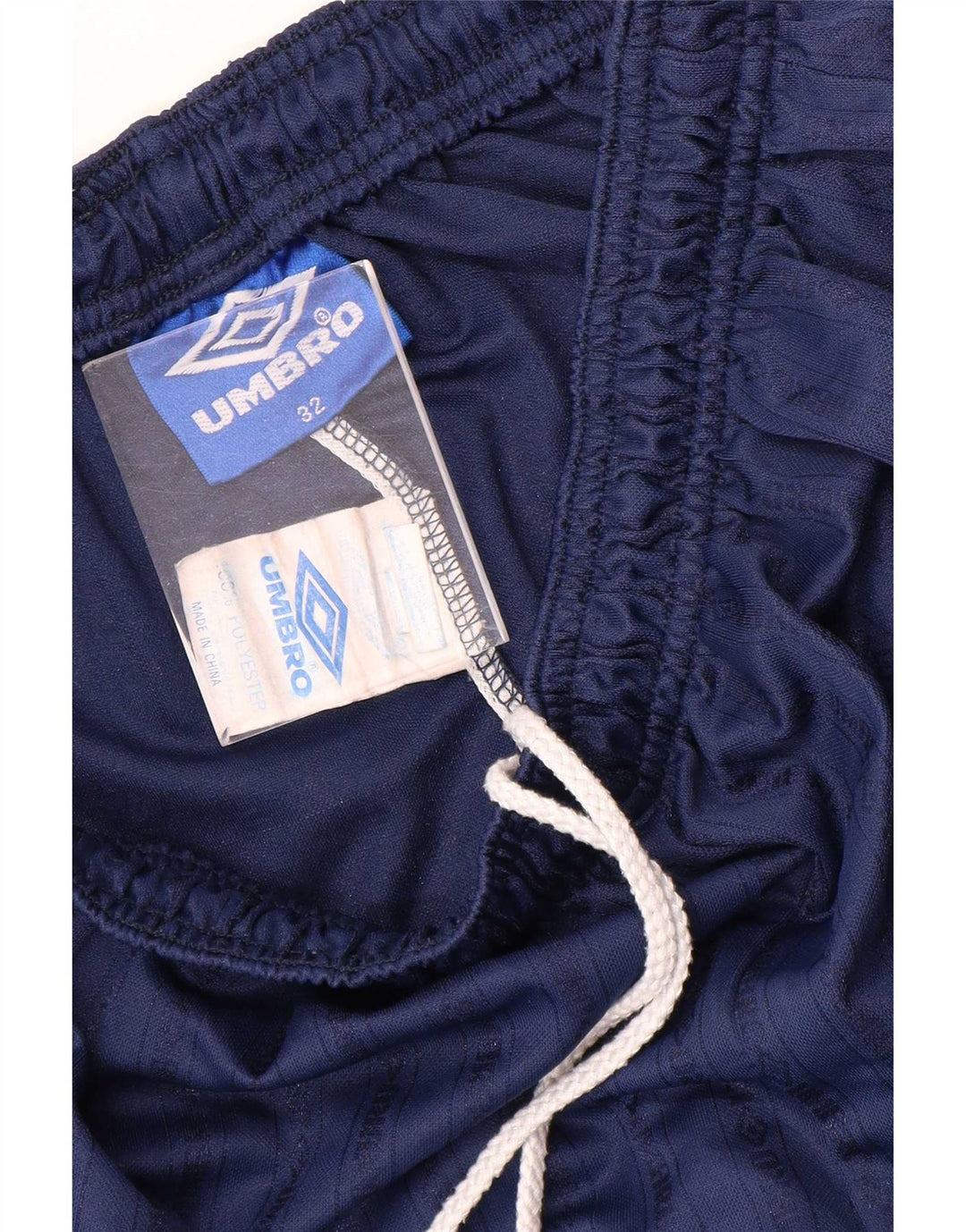 Pantaloni scurți sport Umbro pentru bărbați, poliester cu dungi medii bleumarin