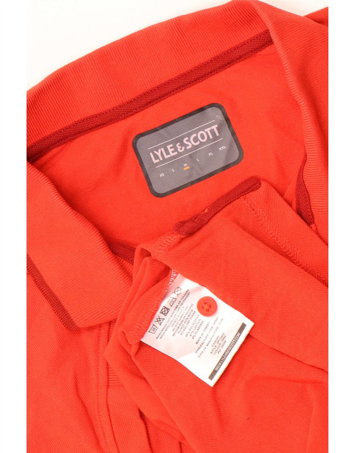 Tricou polo cu grafică Lyle & Scott pentru bărbați, poliester roșu mediu