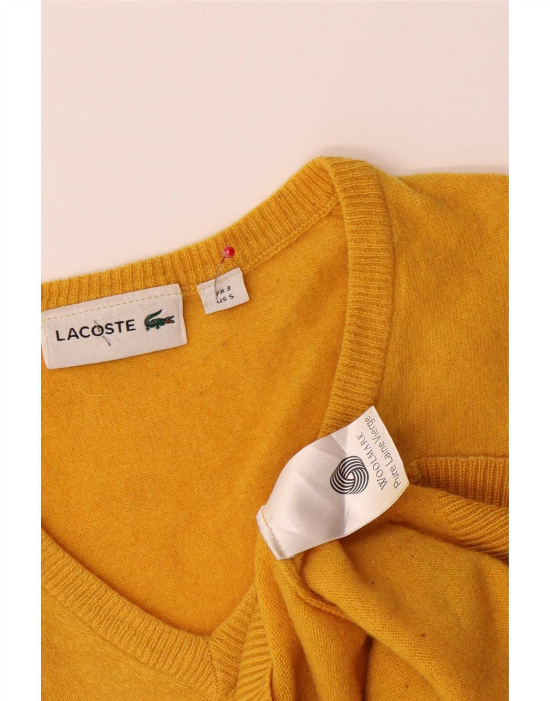 Pulover cu decolteu în V Lacoste pentru bărbați, mărimea 3, lână virgină, galbenă, mică