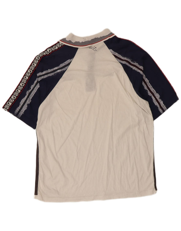 Tricou polo cu grafică Diadora pentru bărbați Cupa Davis, IT 54 XL, alb, bloc de culoare