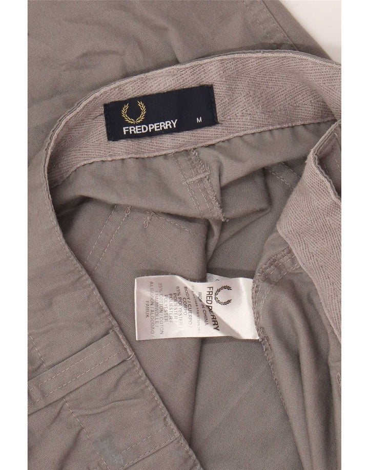 Pantaloni scurți chino Fred Perry pentru bărbați, mediu W32, poliester gri