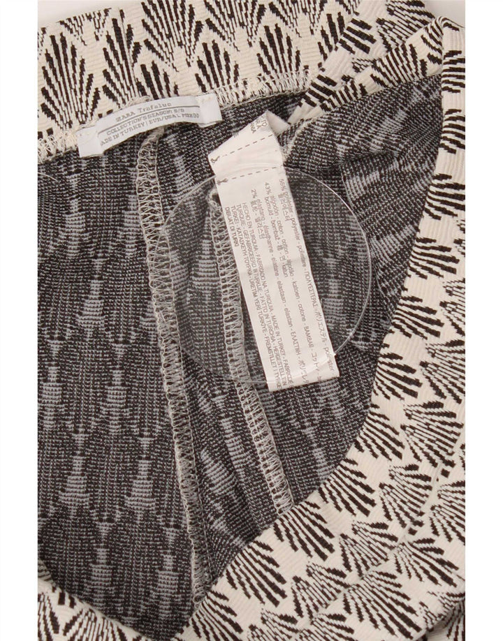 Pantaloni fierbinți cu model abstract pentru femei Zara, mari W30, poliester alb