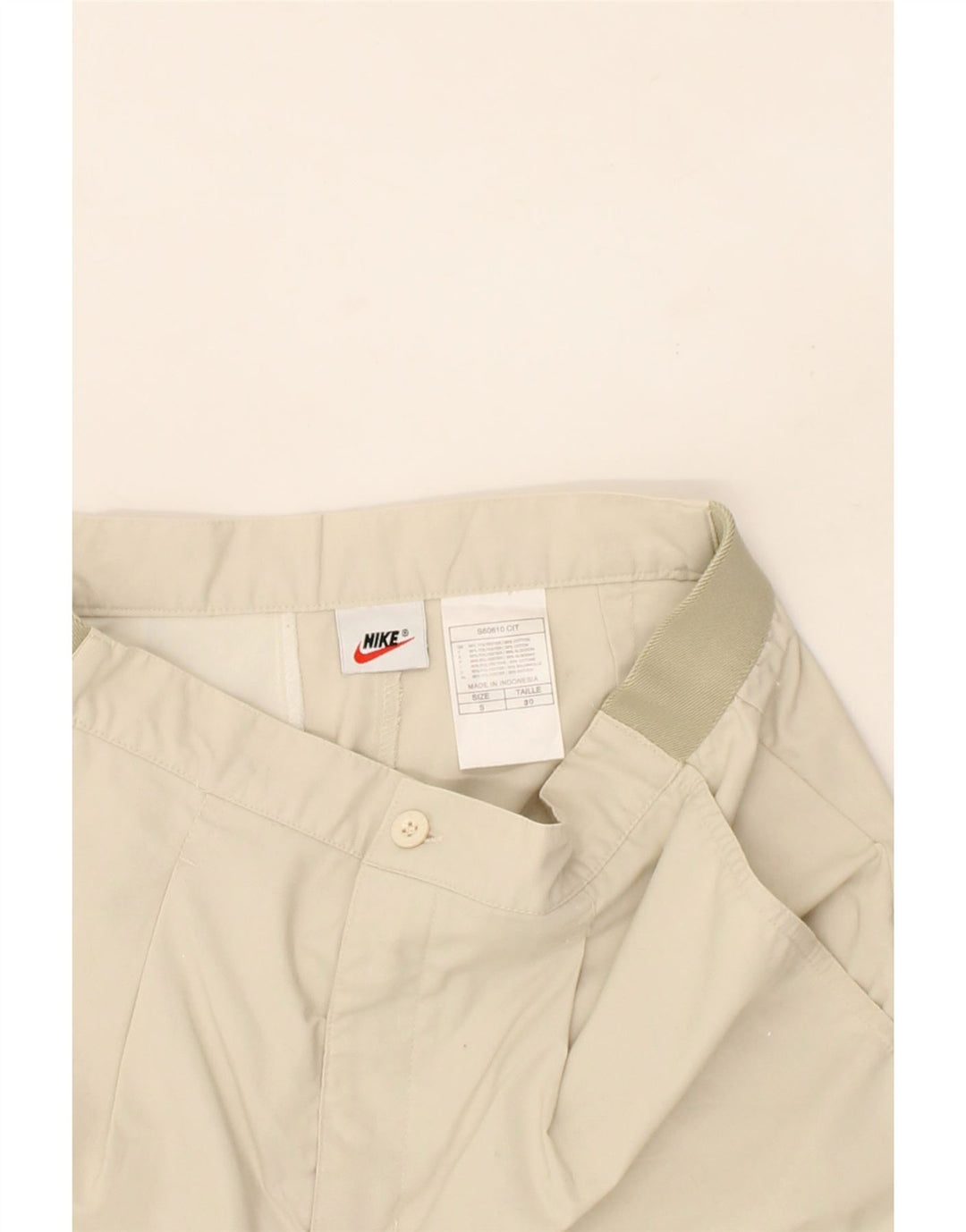 NIKE Womens Chino Shorts Small W30 Off White Polyester Vintage Nike and Second-Hand Nike from Messina Hembry 