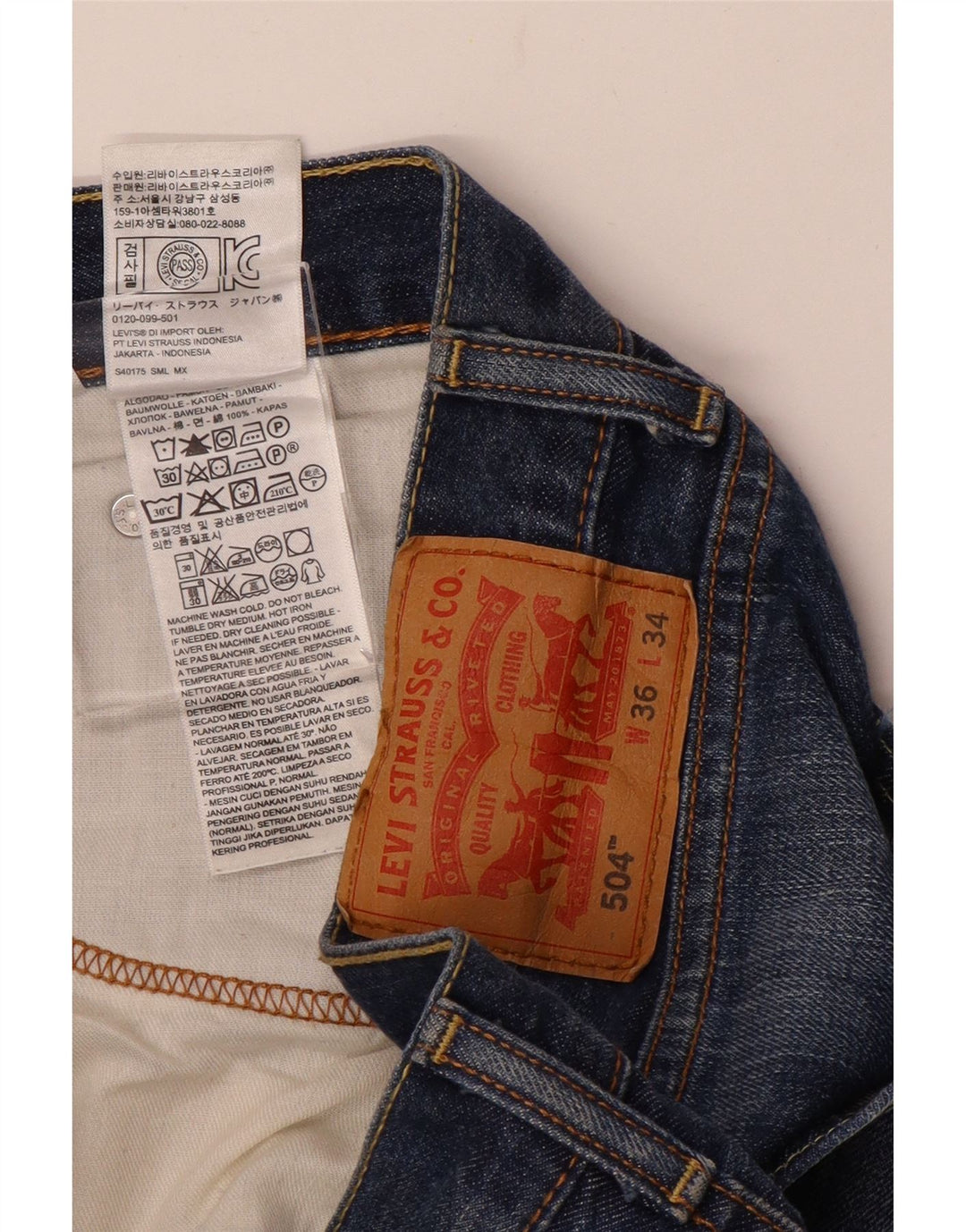 Blugi drepti pentru bărbați LEVI'S 504 W36 L34 Bumbac albastru