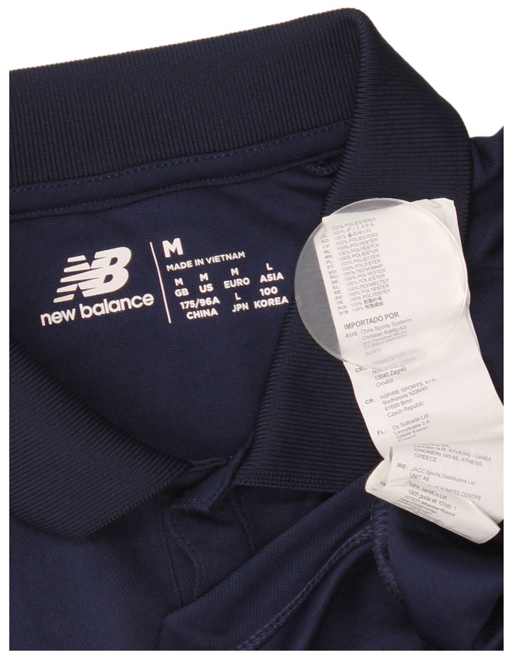 Tricou polo cu grafică pentru bărbați New Balance, poliester mediu bleumarin