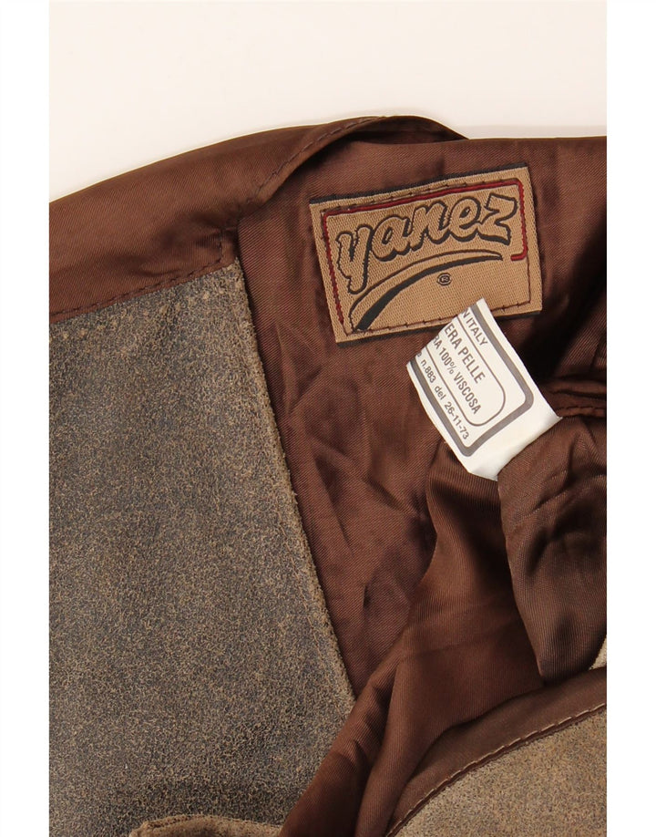 Vestă vintage bărbătească din piele intoarsa maro mediu