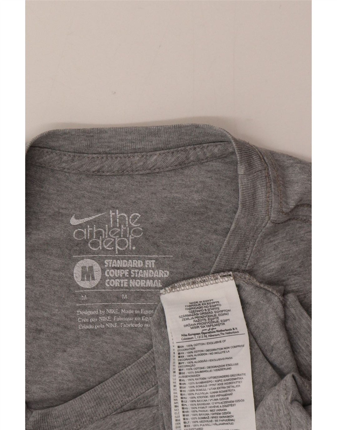 Tricou grafic Nike pentru bărbați, cu croiala standard, top, bumbac cu pete gri mediu