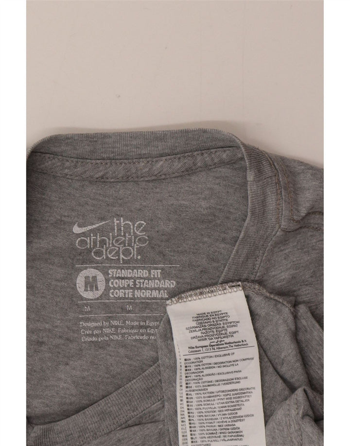 Tricou grafic Nike pentru bărbați, cu croiala standard, top, bumbac cu pete gri mediu