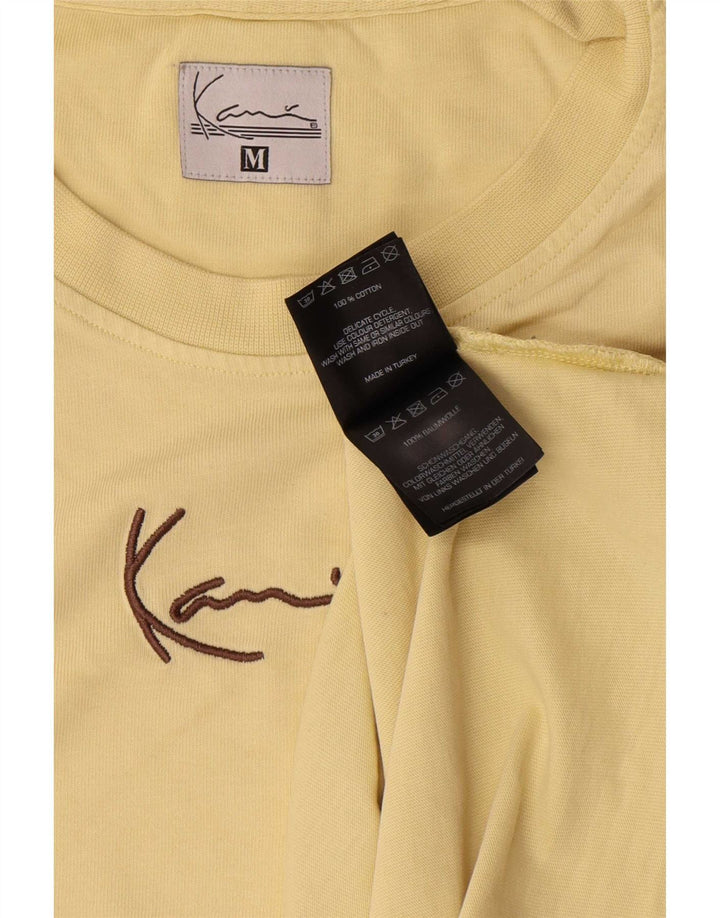 Tricou grafic Karl Kani pentru bărbați Top din bumbac galben mediu