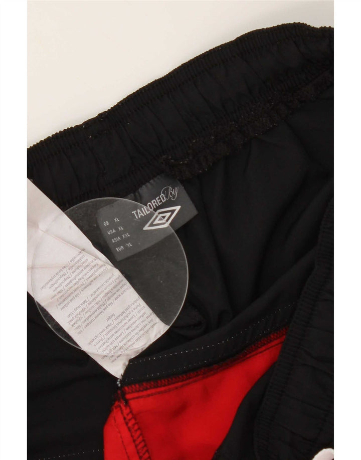 Pantaloni scurți sport Umbro pentru femei XL, roșu, poliester color bloc
