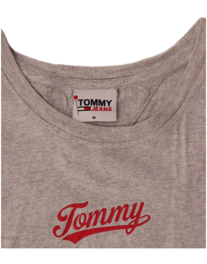 Tricou grafic Tommy Hilfiger pentru bărbați Top din bumbac gri mediu