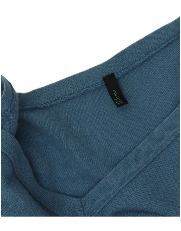 Pulover pentru femei Benetton cu decolteu în V asimetric UK 10 Small Blue