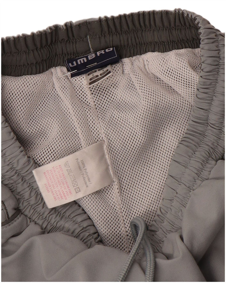 Pantaloni de trening grafic Umbro pentru bărbați, poliester mici, gri