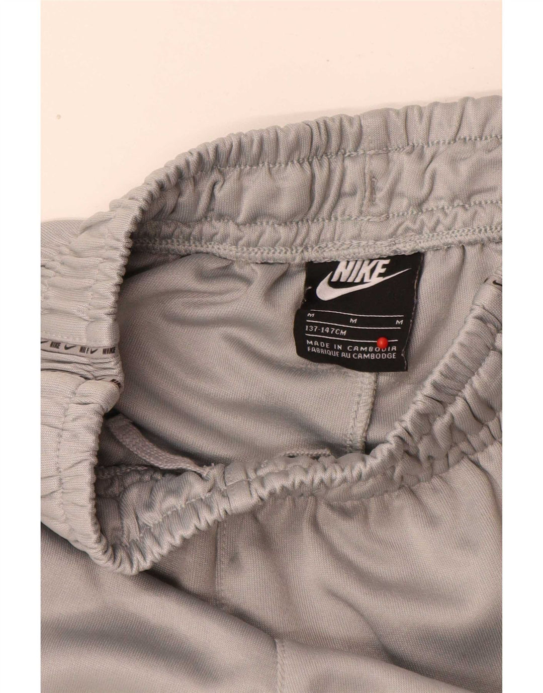 Pantaloni scurți sport Nike pentru băieți 10-11 ani, gri mediu sport