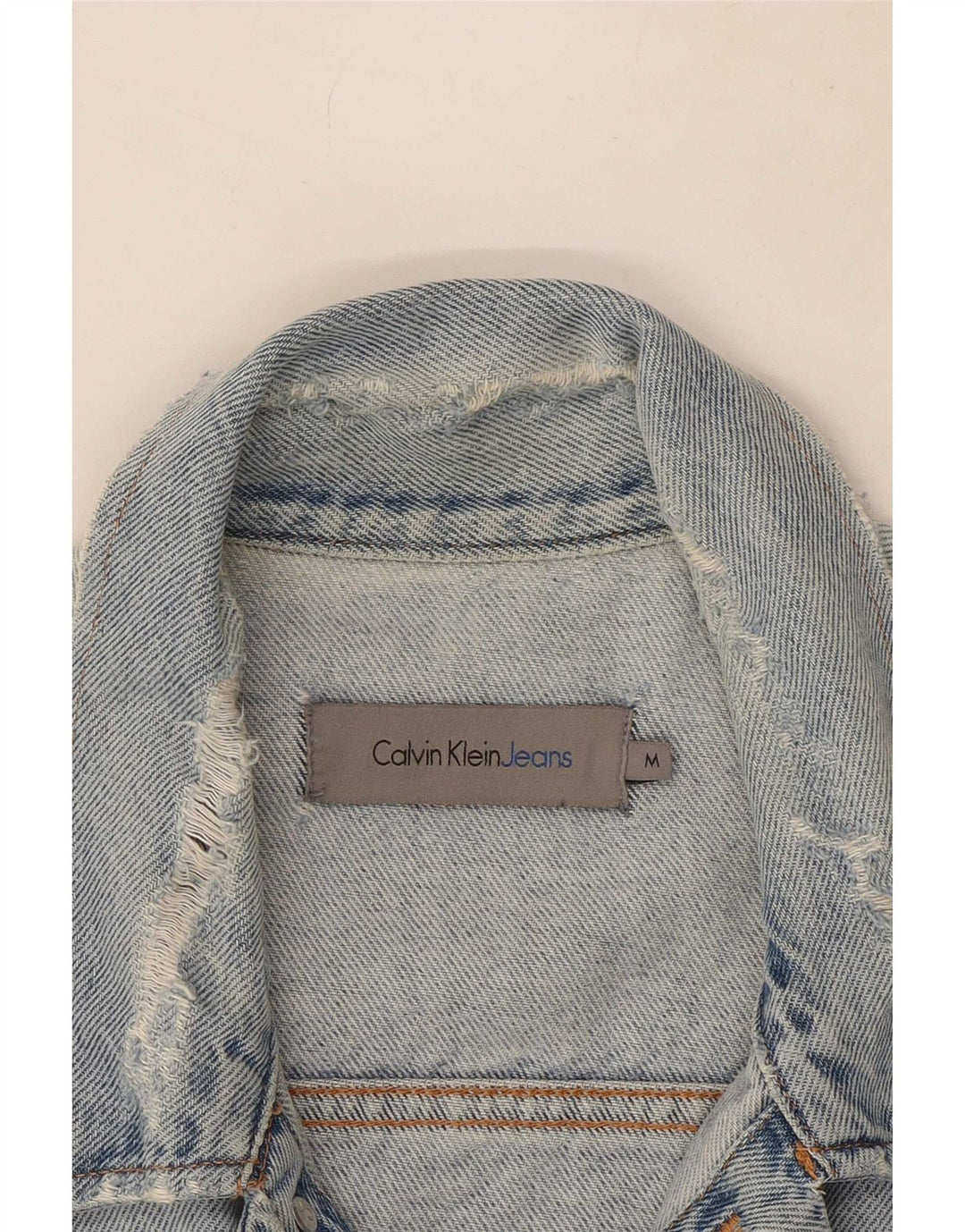 Jachetă pentru bărbați Calvin Klein Jeans din denim distressed UK 38, bumbac albastru mediu