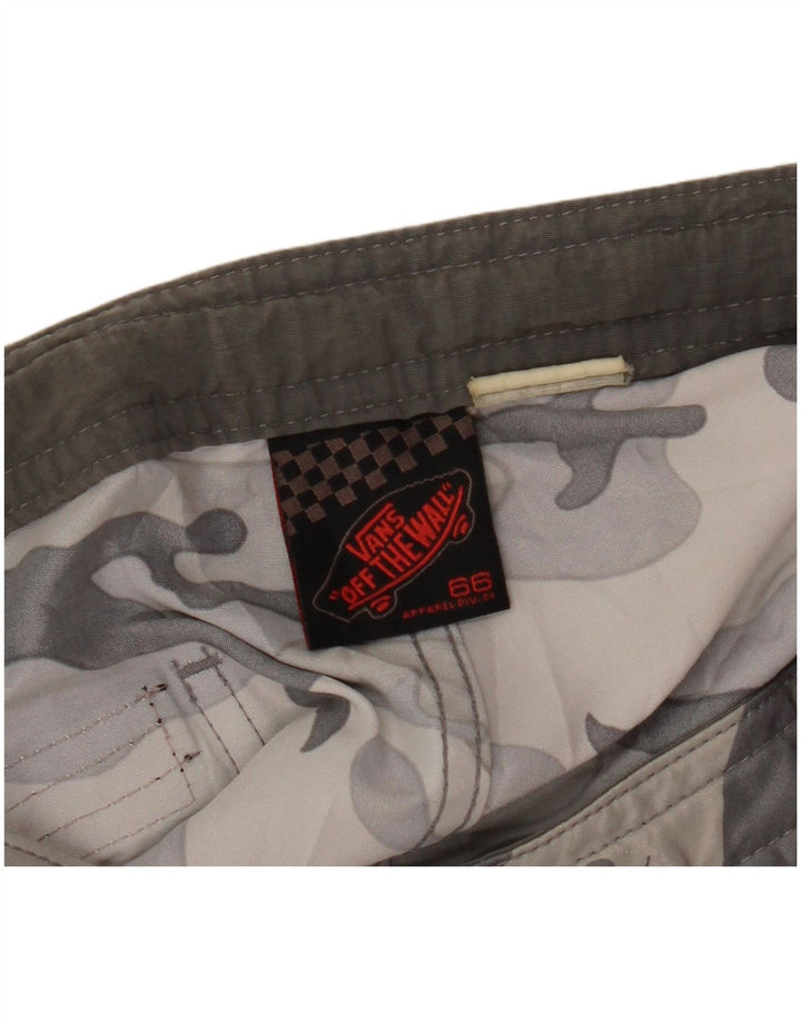 Pantaloni scurti casual pentru femei VANS W27 Camuflaj gri mic