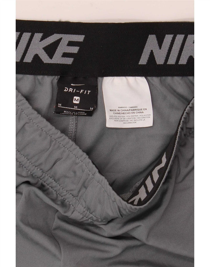 Pantaloni scurți sport Nike Dri Fit Graphic pentru bărbați, gri mediu, poliester