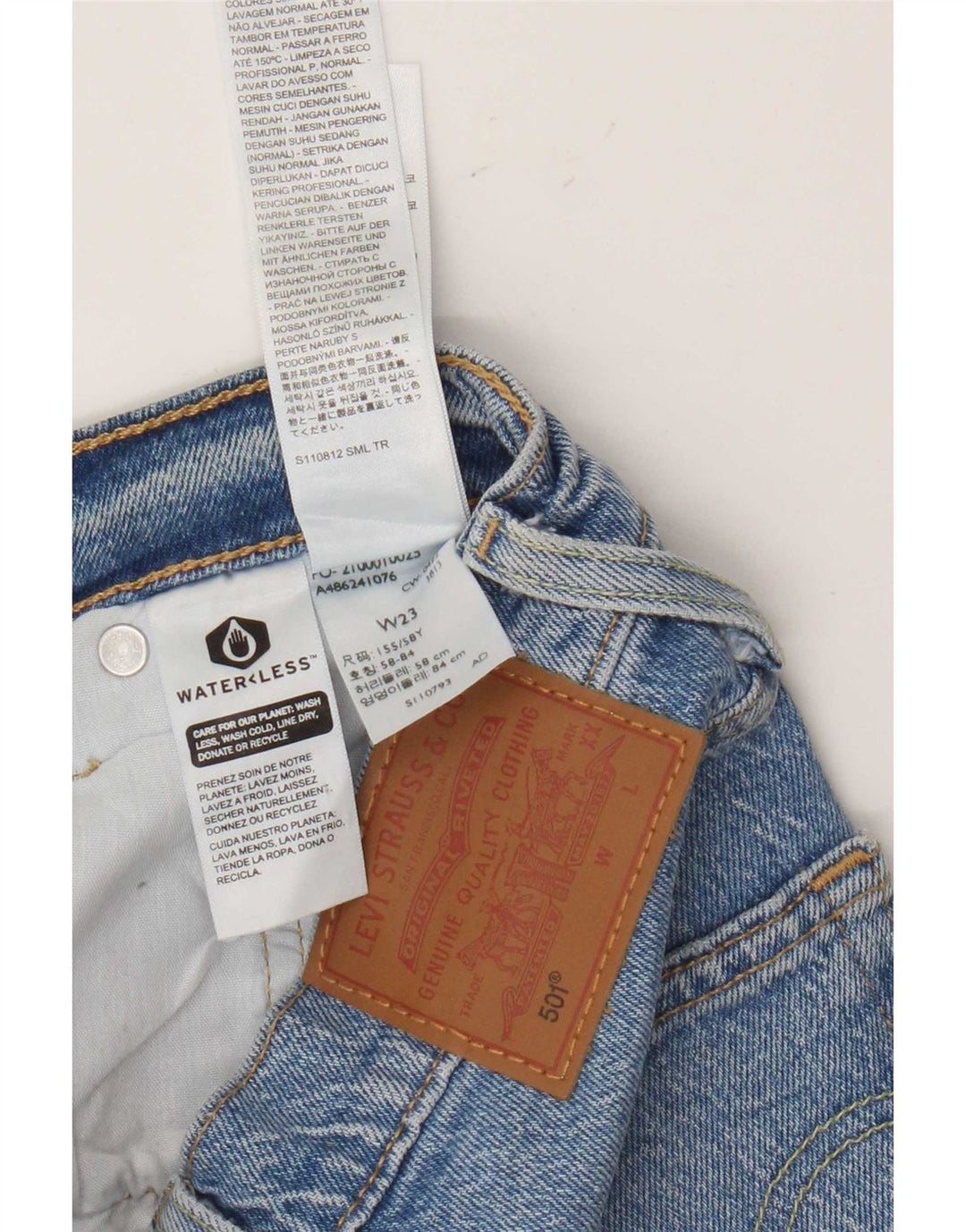 Pantaloni scurți Levi's 501 din denim distressed W23 2XS Bumbac albastru