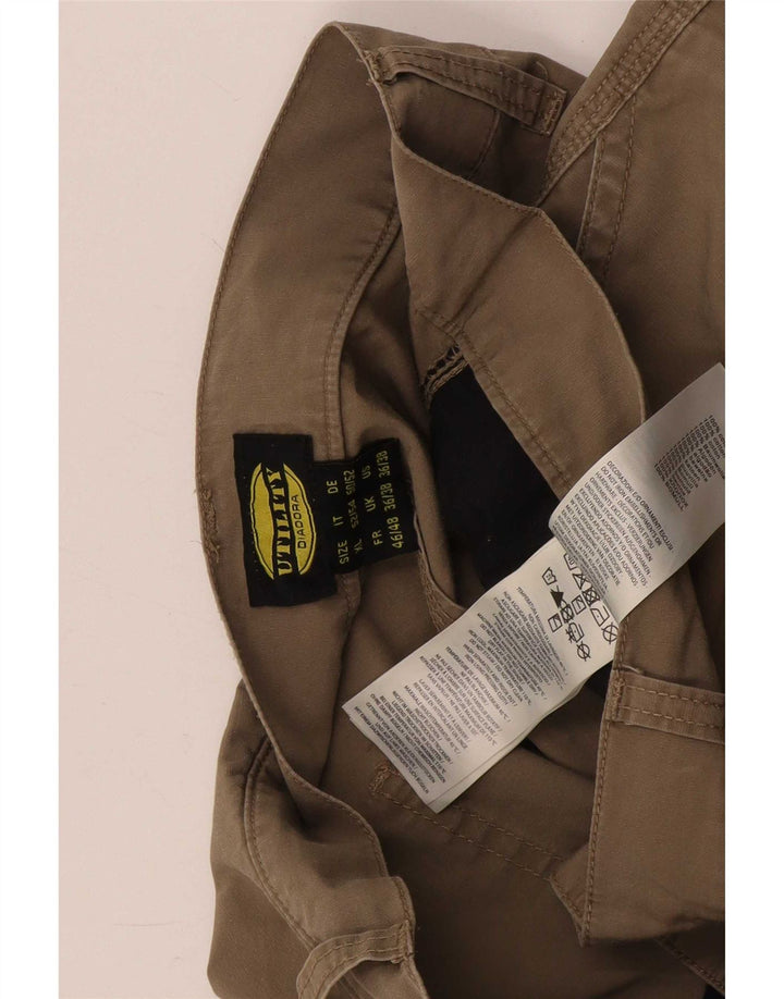 Pantaloni scurti cargo pentru bărbați Diadora XL W38, bumbac bej