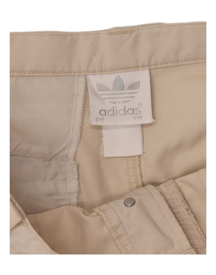 Pantaloni scurți pentru bărbați Adidas Cargo Medium W32 Bej Bumbac