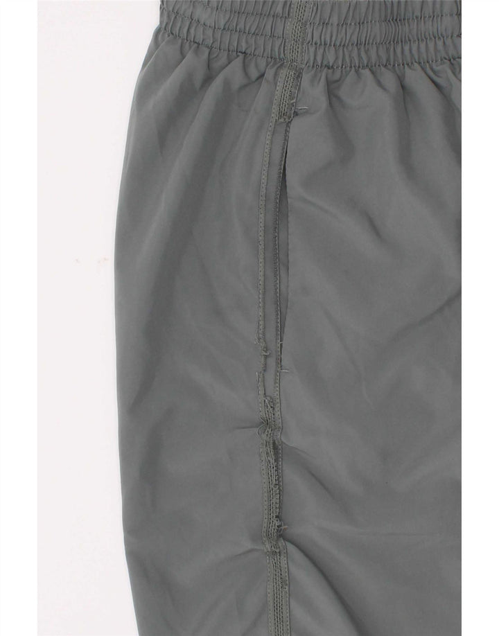 Pantaloni scurți sport Nike Dri Fit pentru băieți 12-13 ani, mari, gri