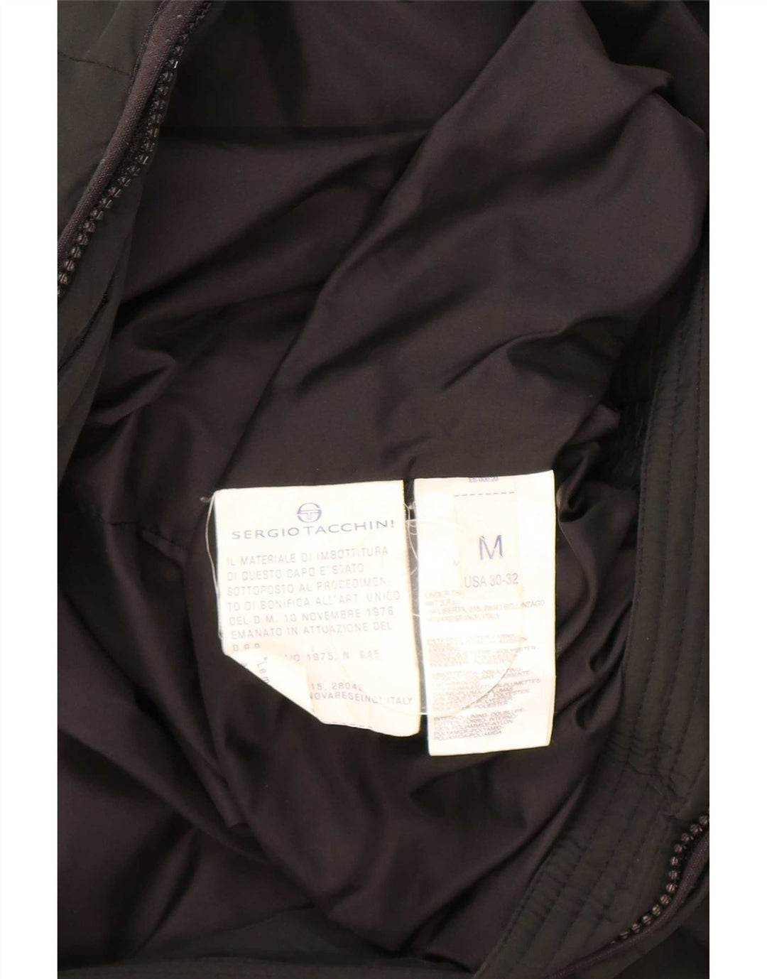Jachetă căptușită cu grafică pentru bărbați Sergio Tacchini UK 38 Poliester mediu negru