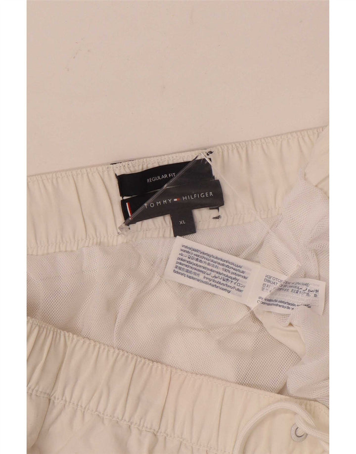 Pantaloni scurți de înot Tommy Hilfiger pentru bărbați, cu formă regulată, XL, alb, poliamidă