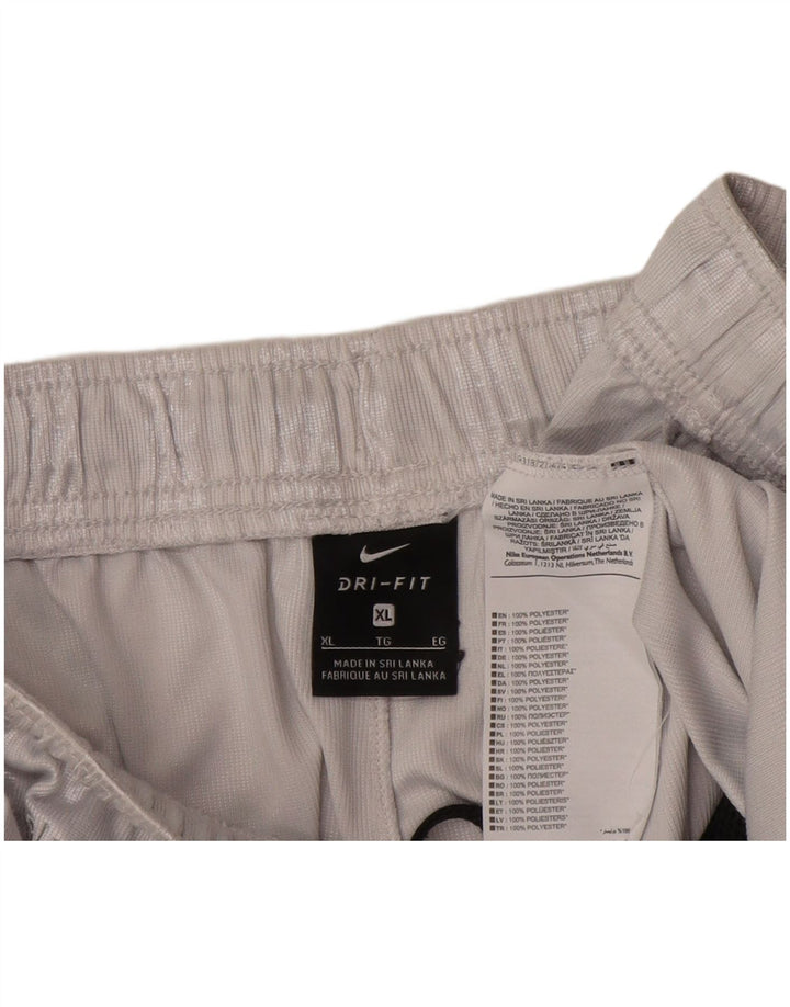 Pantaloni scurți sport Nike Dri Fit pentru bărbați XL poliester cu dungi gri