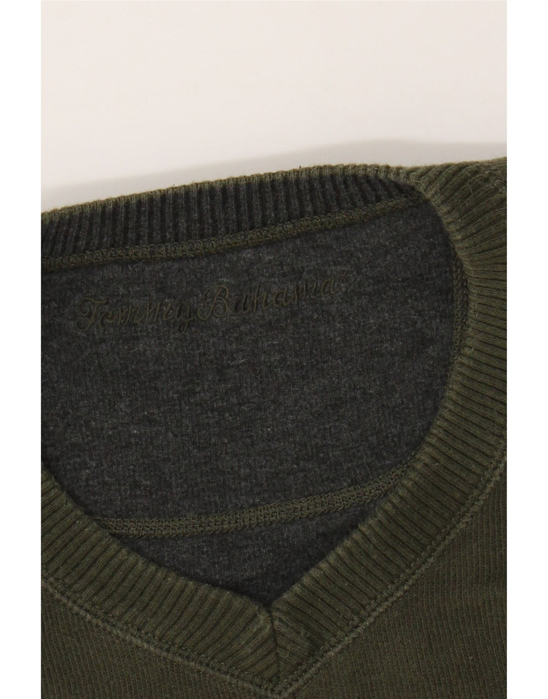 TOMMY BAHAMA Mens V-Neck Jumper Sweater 2XL Khaki Vintage Tommy Bahama and Second-Hand Tommy Bahama from Messina Hembry 