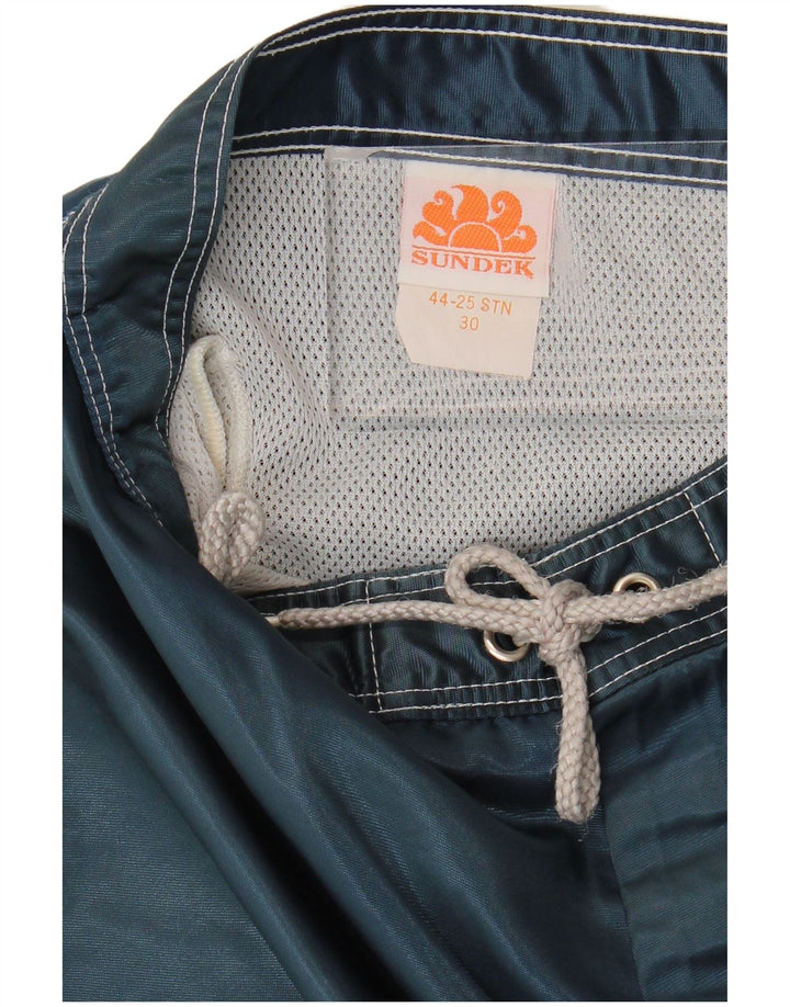 Pantaloni scurți de înot Sundek pentru bărbați, nailon cu dungi medii bleumarin