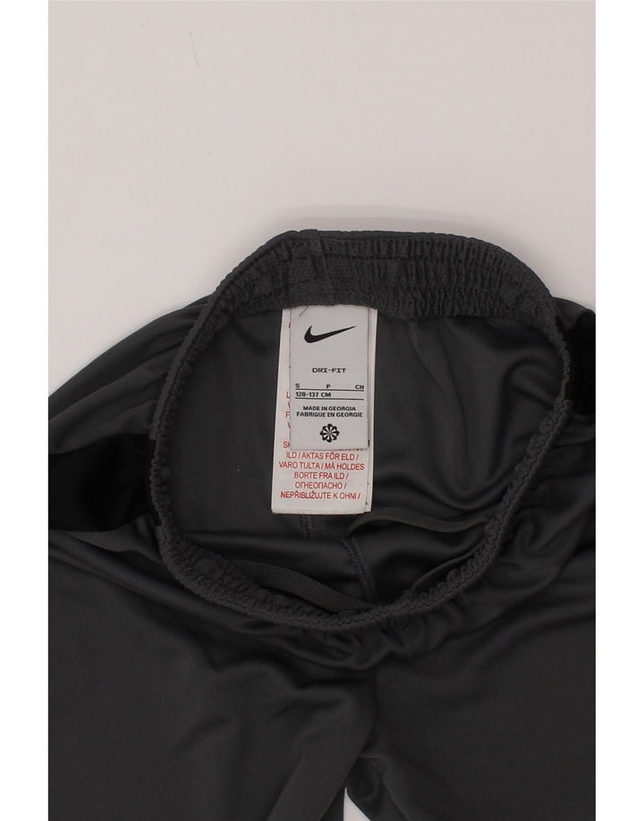 Pantaloni scurți sport Nike Dri Fit pentru băieți 8-9 ani, mici, gri, poliester color bloc