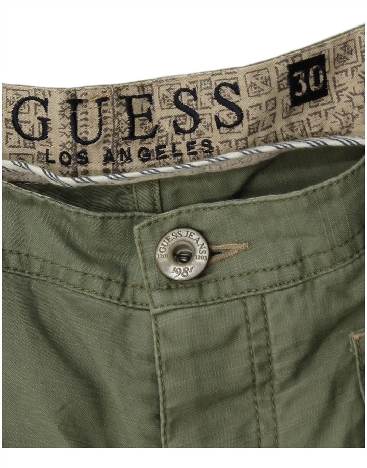 Pantaloni scurți cargo Guess pentru bărbați W30, bumbac mediu kaki