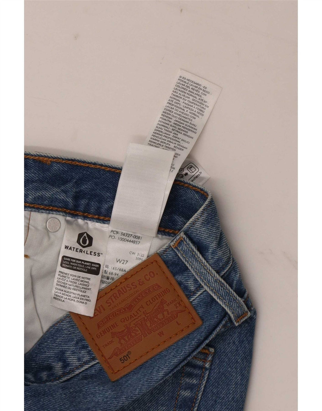 Pantaloni scurți Levi's pentru femei 501 distressed denim W27 Small Blue Bumbac