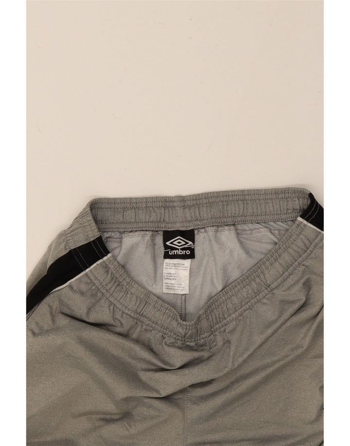 UMBRO Mens Tracksuit Trousers XL  Grey Colourblock Polyester Vintage Umbro and Second-Hand Umbro from Messina Hembry 