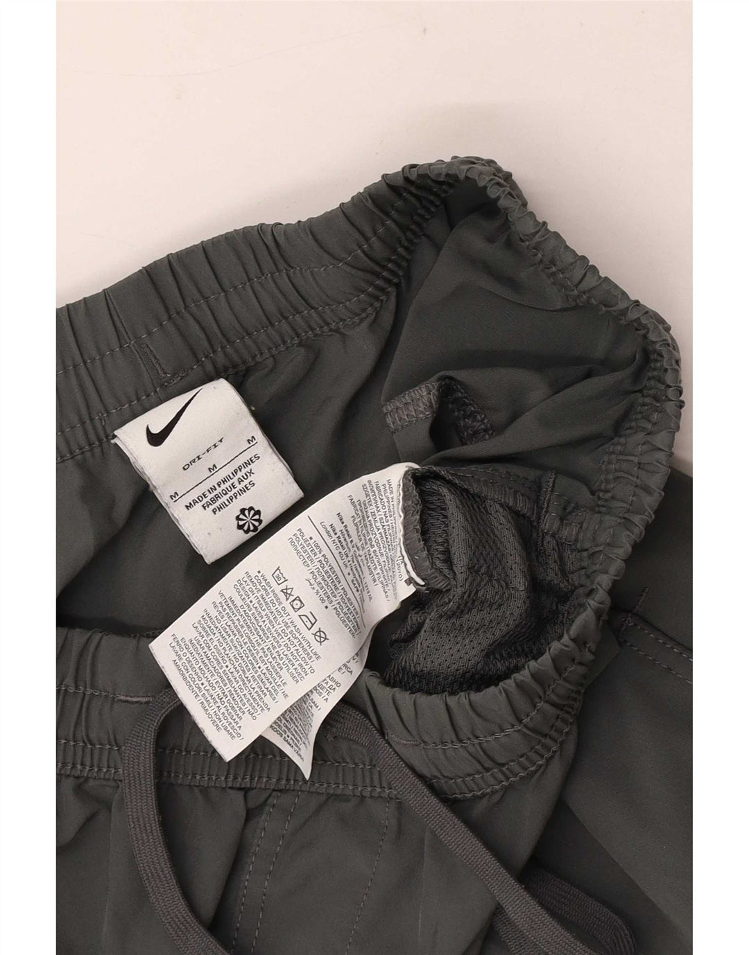 Pantaloni scurți sport Nike Dri Fit pentru bărbați, gri mediu, poliester