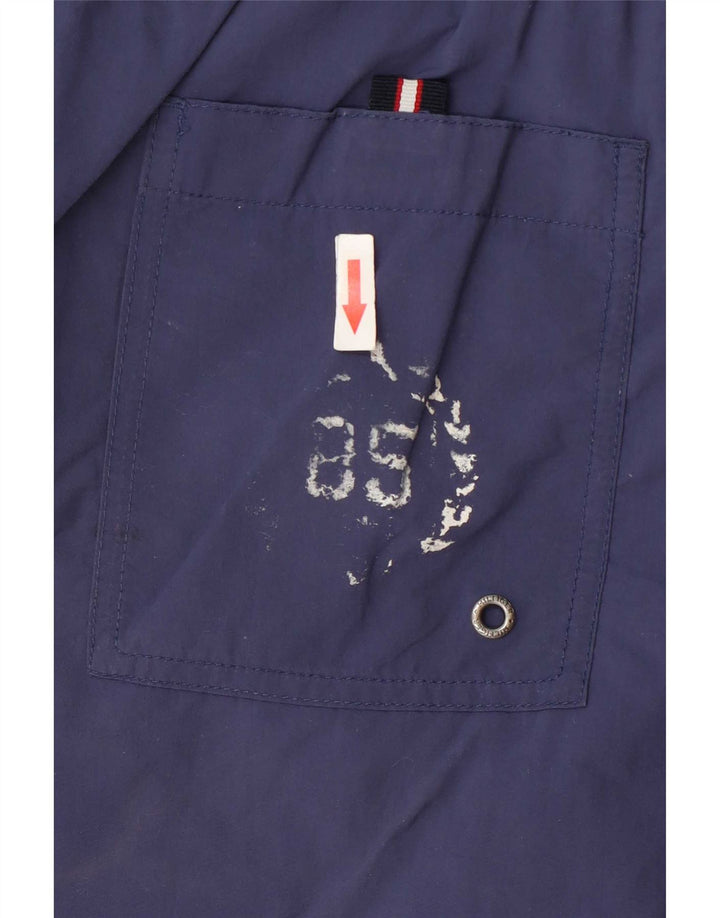 Pantaloni scurți de înot Tommy Hilfiger pentru bărbați, cu grafică cargo, albastru bleumarin mediu