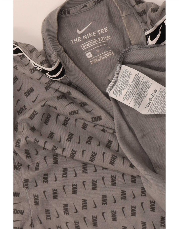 Tricou grafic Nike pentru bărbați Top, bumbac cu pete, gri mediu