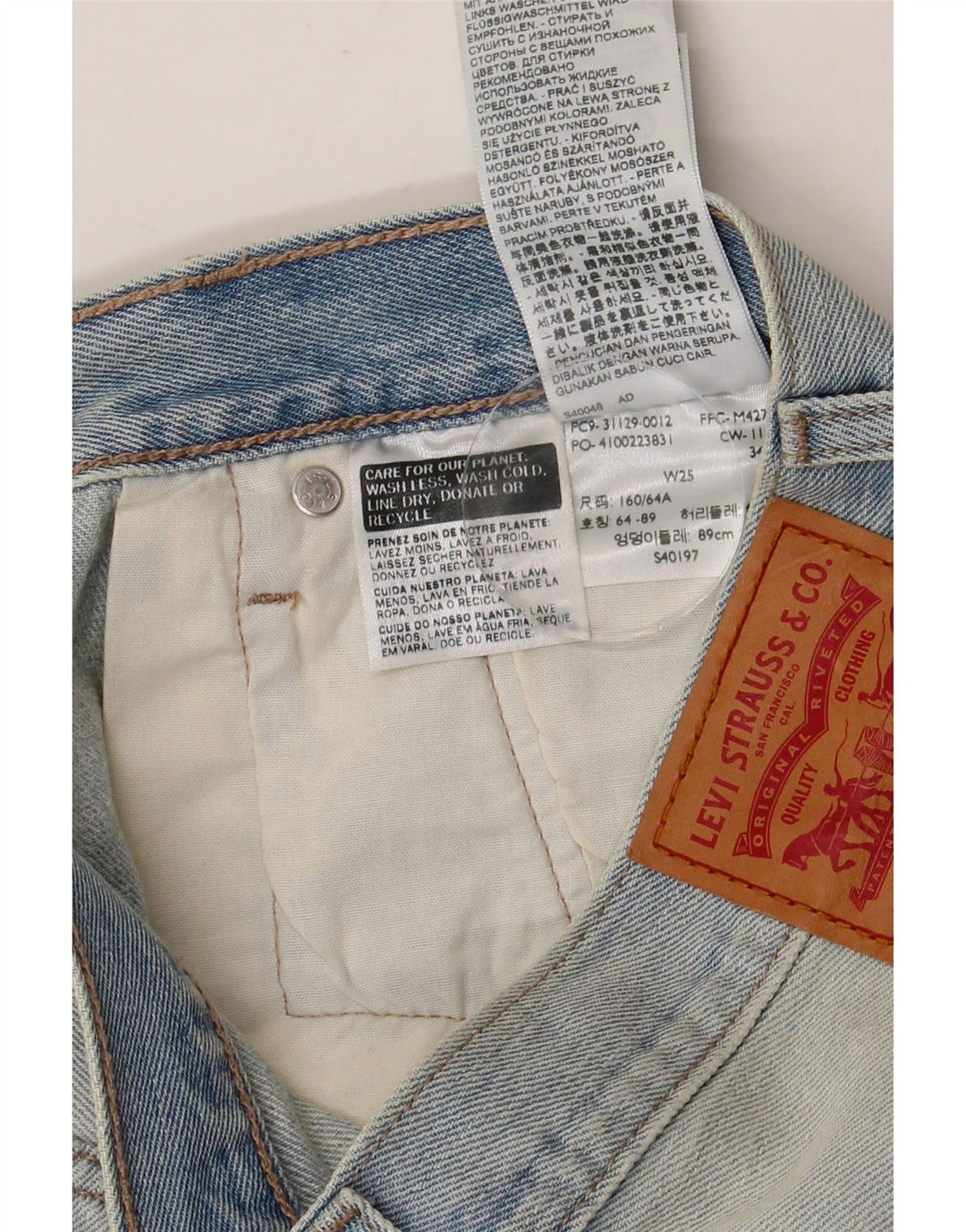 Pantaloni scurți din blugi pentru femei Levi's W25 XS Bumbac albastru