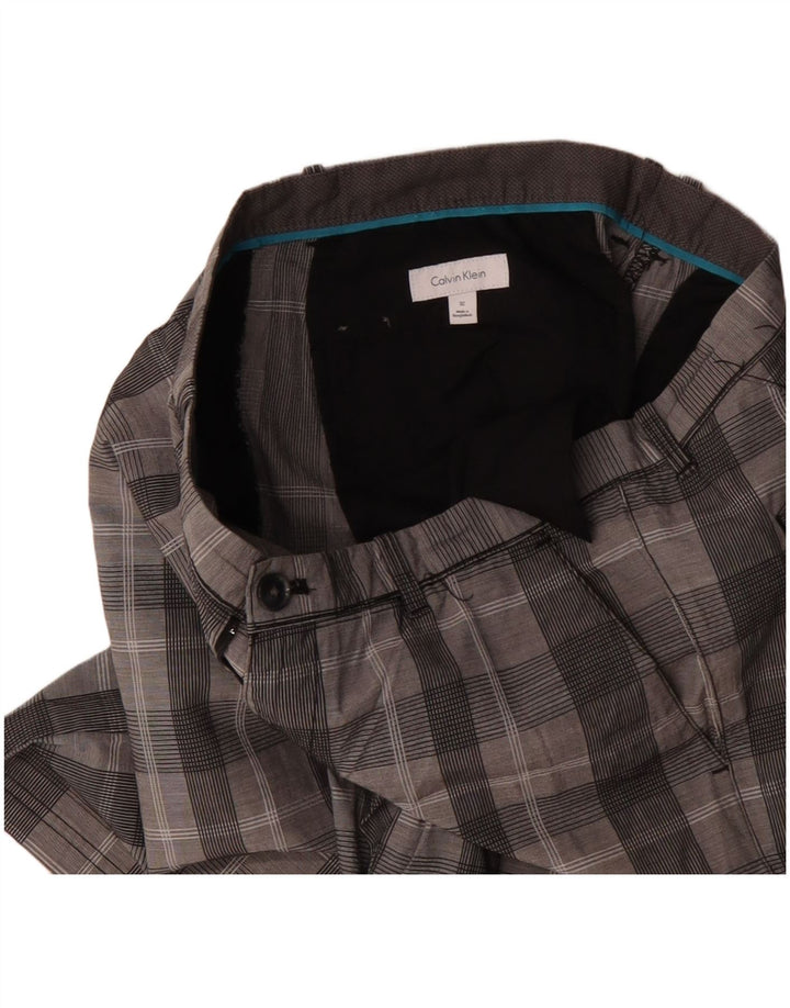 Pantaloni scurți chino pentru bărbați Calvin Klein W32, bumbac cu carouri, gri mediu