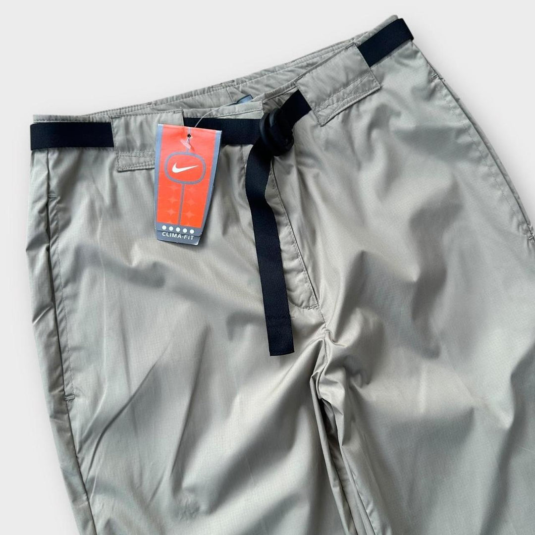 Pantaloni de sport Nike - mici pentru femei