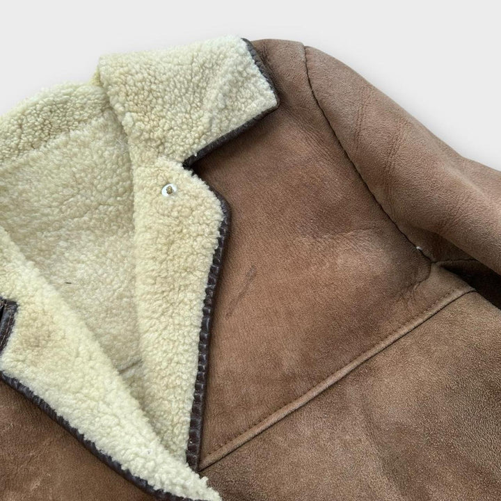 Geaca vintage din piele de oaie - medie