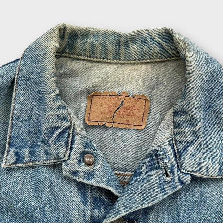 Jachetă vintage Levi’s denim - medie pentru femei