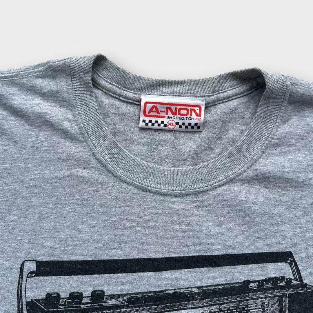 Tricou grafic cu bandă DJ - XL