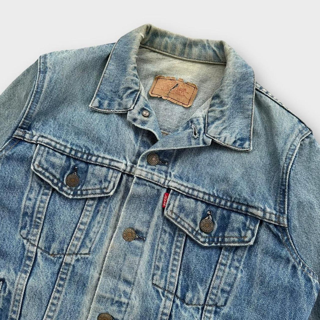 Jachetă vintage Levi’s denim - medie pentru femei