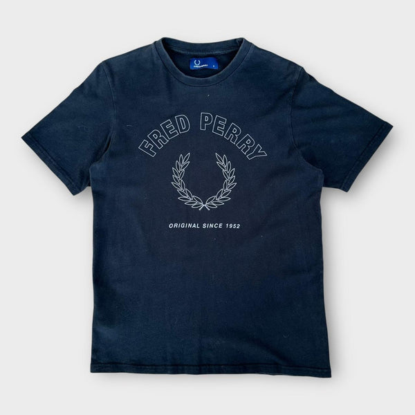Fred Perry tee - small