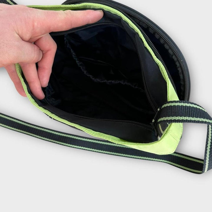 Geantă laterală vintage Nike - mărime unică