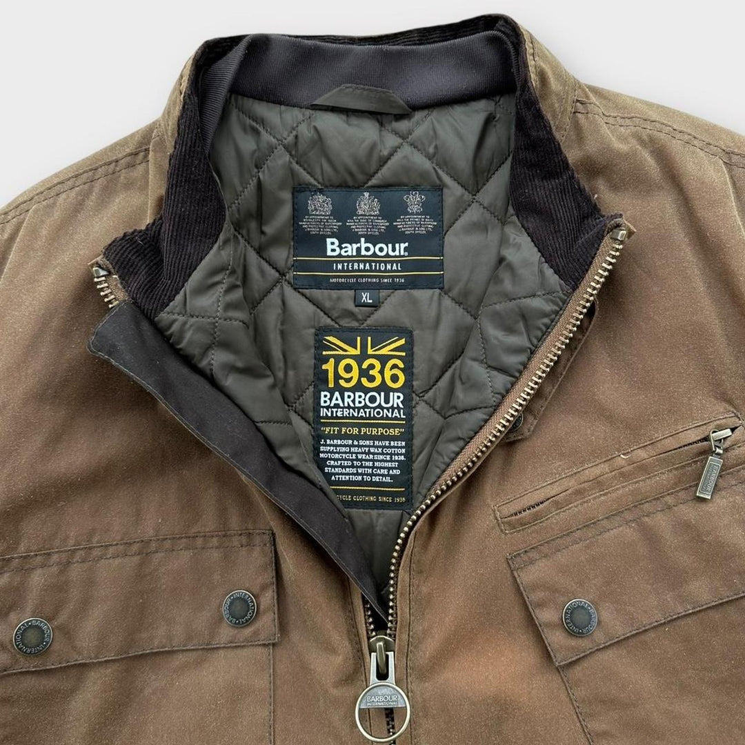 Jachetă de ceară internațională Barbour - XL